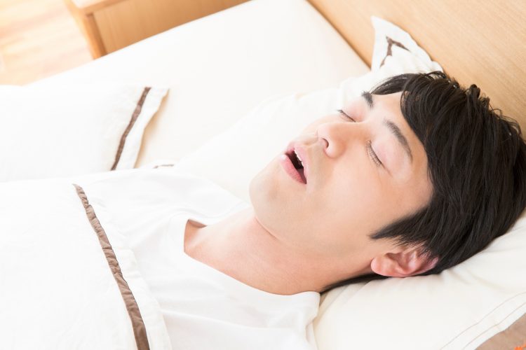 睡眠時無呼吸症候群の様子